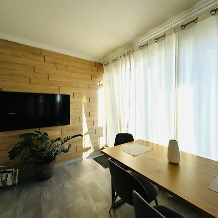 Aqua Blue 38 Penthouse Sunny 아파트 써니비치