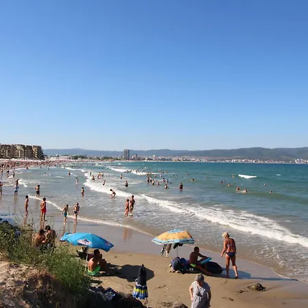 Aqua Blue 38 Penthouse Sunny